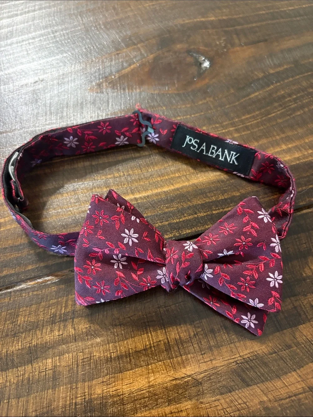 Jos A Bank Floral Pre-Tied Bow Tie